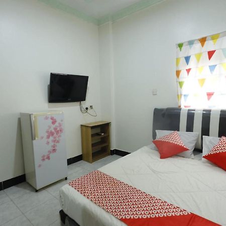 Oyo 92702 Minang Jaya Hotel Nagoya Exterior photo