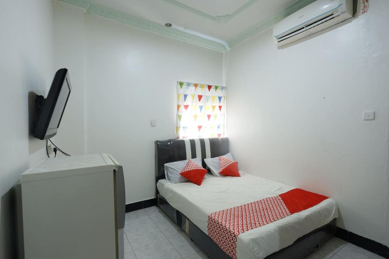 Oyo 92702 Minang Jaya Hotel Nagoya Exterior photo